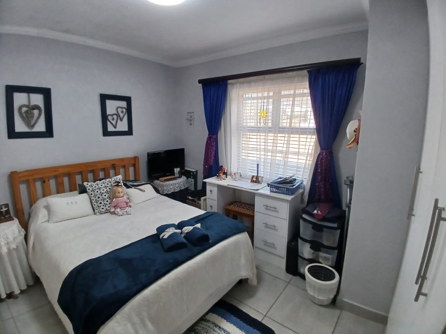2 Bedroom Property for Sale in Island View Western Cape